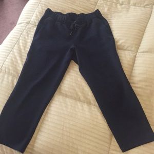 Lululemon On The Fly crops